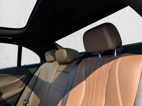 Used 2018 Mercedes-Benz E 300 image 14