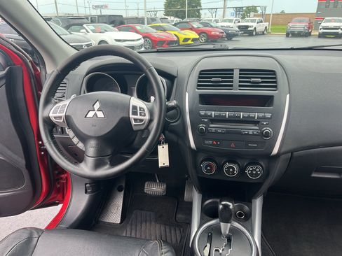 Used 2011 Mitsubishi Outlander Sport ES FWD image 43