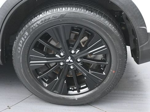 Used 2020 Mitsubishi Eclipse Cross LE AWD/4WD image 31