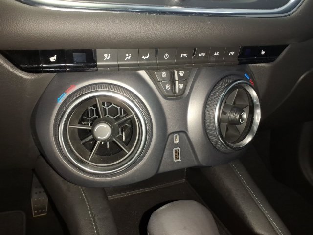 Used 2022 Chevrolet Blazer LT w/ Sound & Technology Package FWD image 20