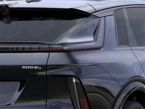 New 2026 Cadillac Lyriq Sport w/ LPO, Floor Liner Package image 11