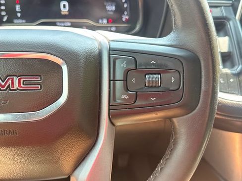 Used 2022 GMC Yukon XL SLT w/ SLT Luxury Package AWD/4WD image 41
