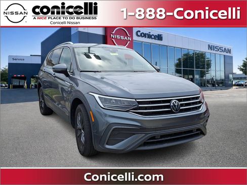 Used 2024 Volkswagen Tiguan SE FWD image 1