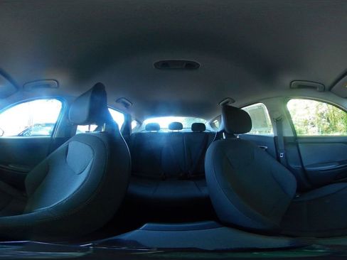 Used 2025 Kia K4 FWD image 41