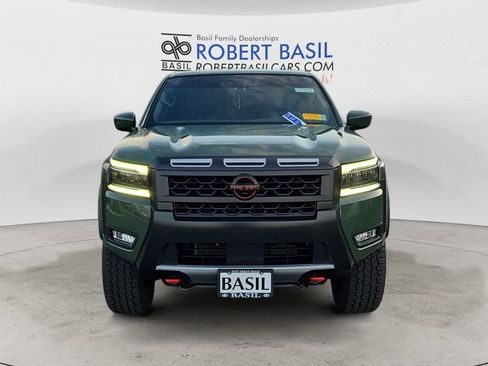 Used 2025 Nissan Frontier PRO-4X w/ Pro Premium Package image 8