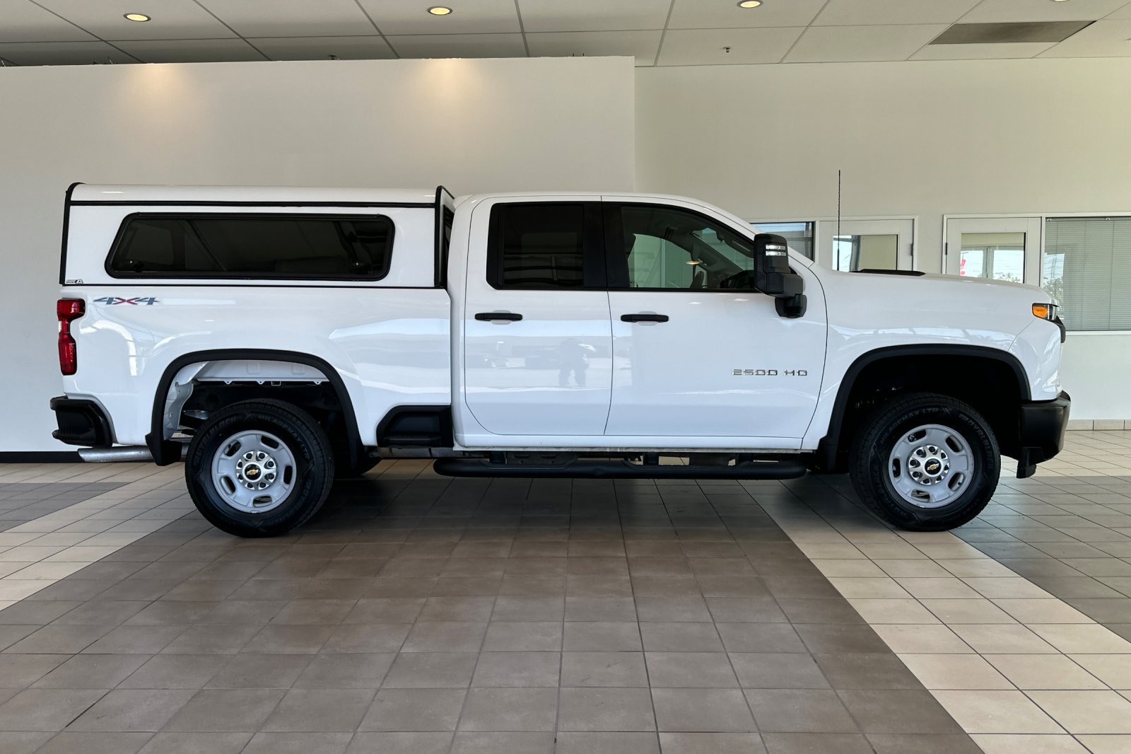 Used 2021 Chevrolet Silverado 2500 W/T w/ WT Convenience Package AWD/4WD image 3