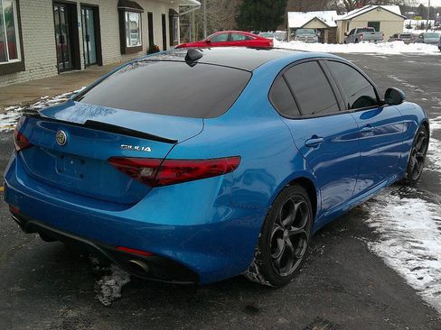 Used 2019 Alfa Romeo Giulia Ti Sport w/ Quick Order Package 22S Sport image 4
