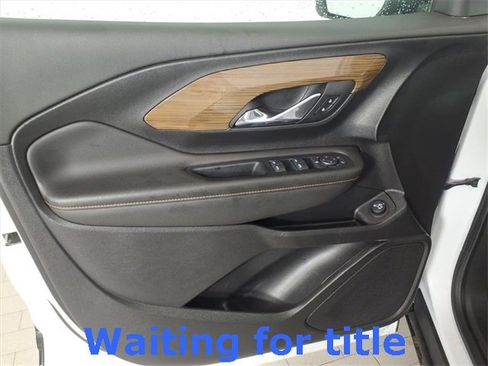 Used 2020 GMC Terrain SLE w/ Driver Convenience Package image 9