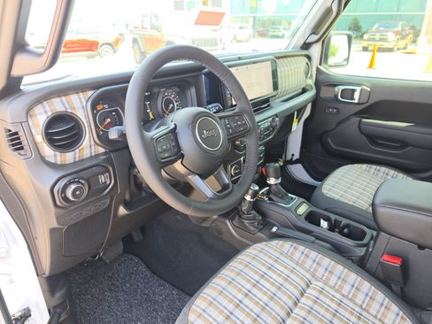 New 2026 Jeep Wrangler Unlimited Sport AWD/4WD image 10