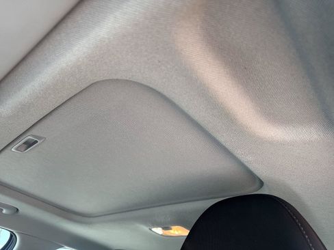 Used 2025 Hyundai Elantra SEL FWD image 30