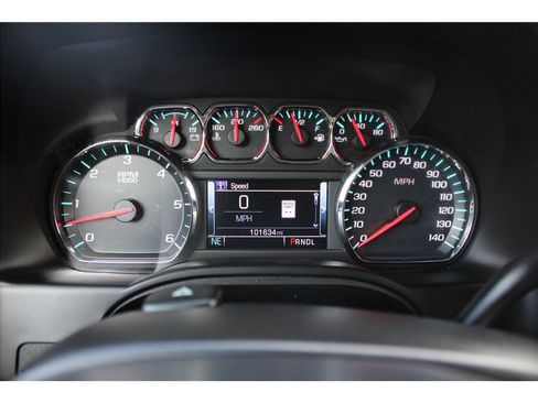 Used 2018 Chevrolet Tahoe LT image 23