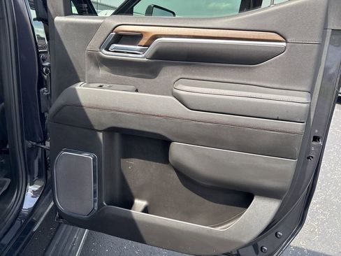 Used 2024 Chevrolet Silverado 1500 High Country w/ High Country Premium Package AWD/4WD image 24