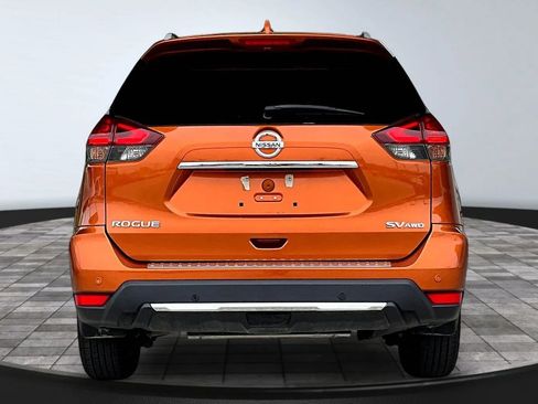 Used 2019 Nissan Rogue SV AWD/4WD image 5