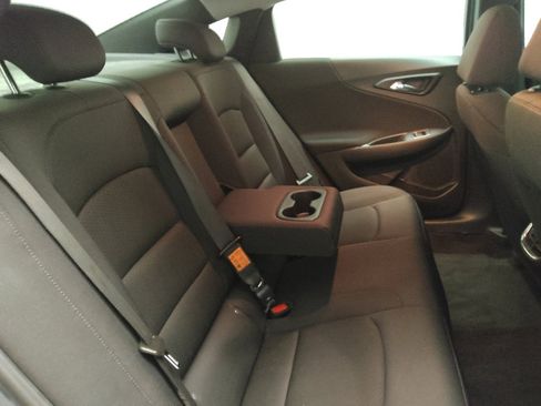 Used 2023 Chevrolet Malibu LT FWD image 19