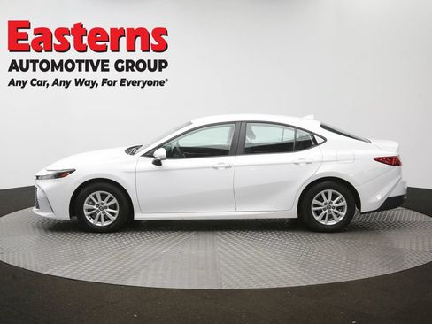 Used 2025 Toyota Camry LE FWD image 60
