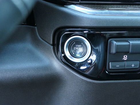 Used 2025 Chevrolet Silverado 1500 LT image 20