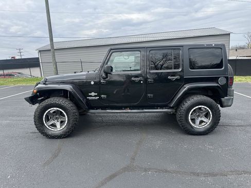 Used 2014 Jeep Wrangler Sport image 2
