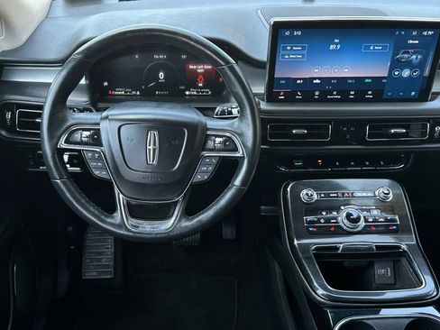 Certified 2023 Lincoln Nautilus FWD w/ Premium Package image 13