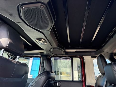 Used 2021 Jeep Wrangler Unlimited Rubicon image 13