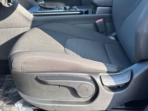 Used 2025 Kia Sportage LX image 27