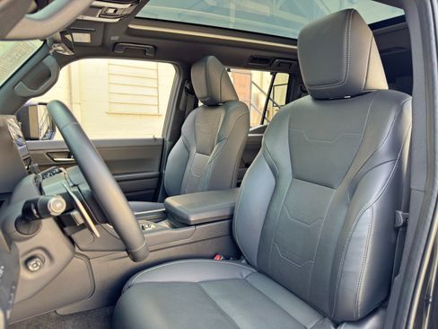 Used 2024 Lexus GX 550 w/ Cold Area Package AWD/4WD image 41