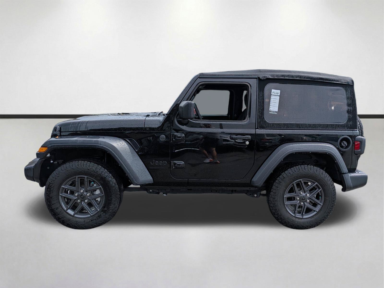 Used 2024 Jeep Wrangler Sport AWD/4WD image 7