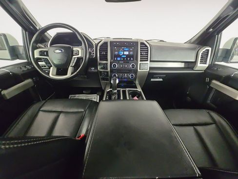 Used 2018 Ford F150 Lariat w/ Equipment Group 502A Luxury AWD/4WD image 10