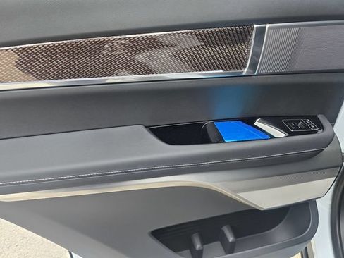 New 2027 Cadillac Vistiq Luxury AWD/4WD image 15