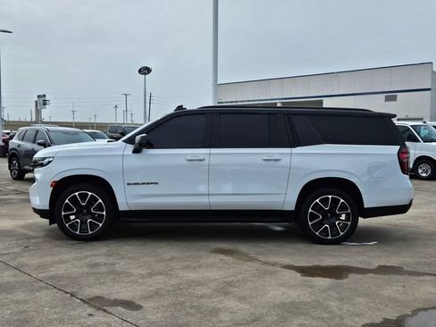 Used 2024 Chevrolet Suburban RST w/ Luxury Package AWD/4WD image 6