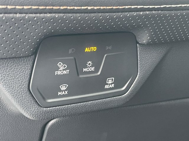 Certified 2026 Volkswagen Atlas SE FWD image 21
