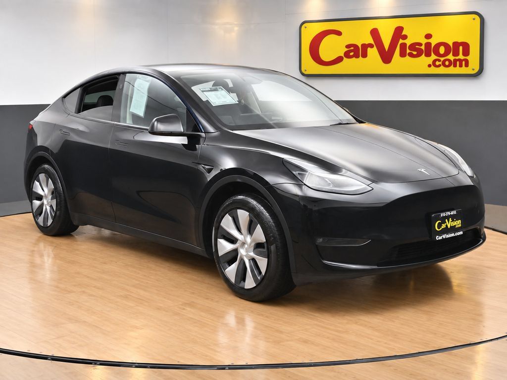 Used 2023 Tesla Model Y 2WD image 1