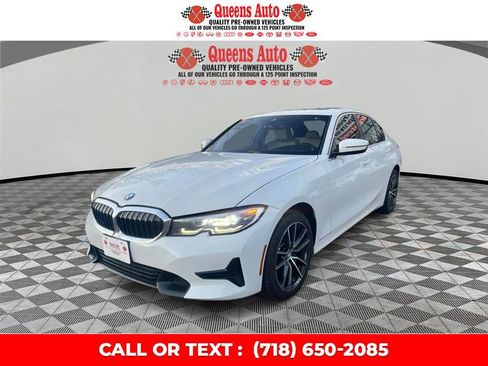 Used 2021 BMW 330i xDrive Sedan w/ Convenience Package image 2