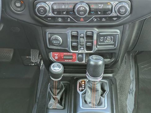 Certified 2021 Jeep Gladiator Mojave AWD/4WD image 17