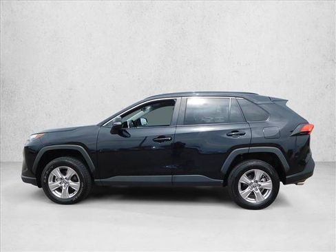 Used 2025 Toyota RAV4 XLE AWD/4WD image 15