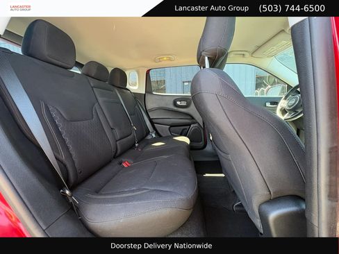 Used 2018 Jeep Compass Sport AWD/4WD image 22