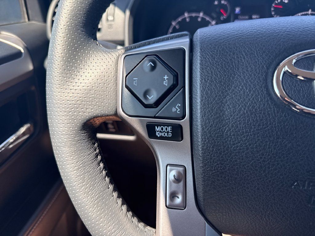 Used 2021 Toyota 4Runner SR5 Premium AWD/4WD image 15