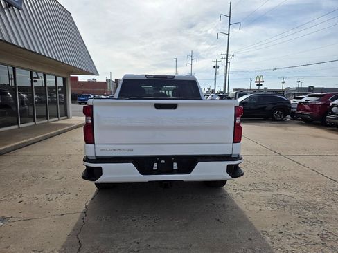 Used 2022 Chevrolet Silverado 1500 Custom AWD/4WD image 7