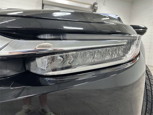 Used 2020 Honda Insight Touring image 11