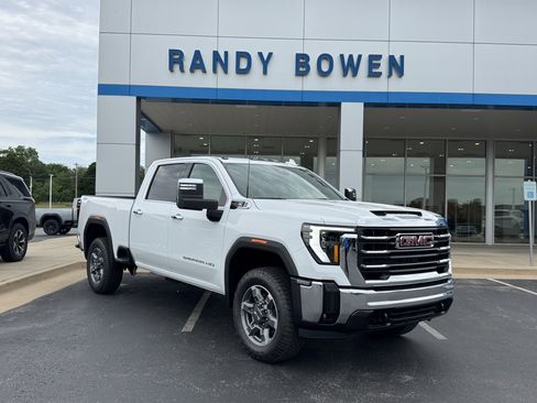 New 2026 GMC Sierra 2500 SLT w/ SLT Convenience Package AWD/4WD image 1
