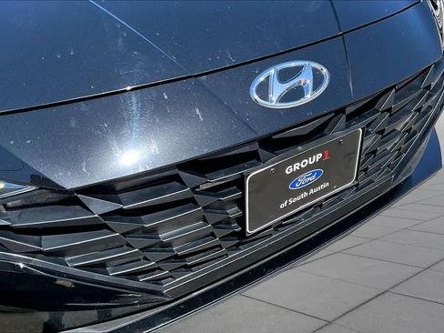 Used 2023 Hyundai Elantra SEL FWD image 30