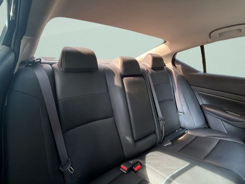 Used 2022 Nissan Altima 2.5 SR FWD image 28