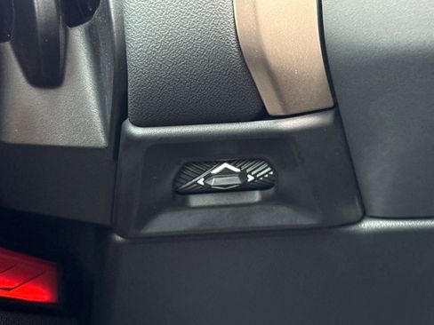 Used 2025 BMW X3 xDrive30i w/ Premium Package image 35