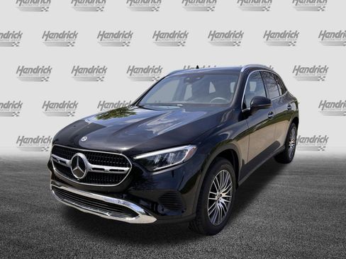 Certified 2025 Mercedes-Benz GLC 300 4MATIC image 5