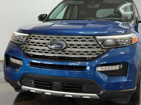 Used 2022 Ford Explorer Limited w/ Equipment Group 301A image 7