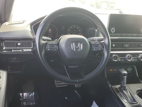 Used 2023 Honda Civic Sport image 9