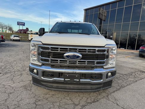 New 2025 Ford F350 XL w/ XL Chrome Package AWD/4WD image 5