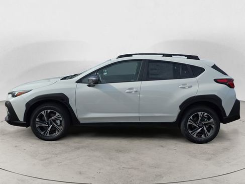 Used 2025 Subaru Crosstrek 2.0i Premium AWD/4WD image 2