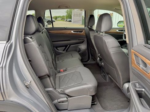 Used 2025 Volkswagen Atlas SE AWD/4WD image 20