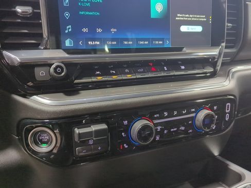 Used 2024 Chevrolet Silverado 1500 High Country image 24