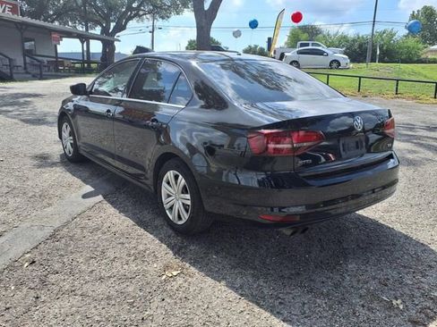 Used 2017 Volkswagen Jetta S image 5